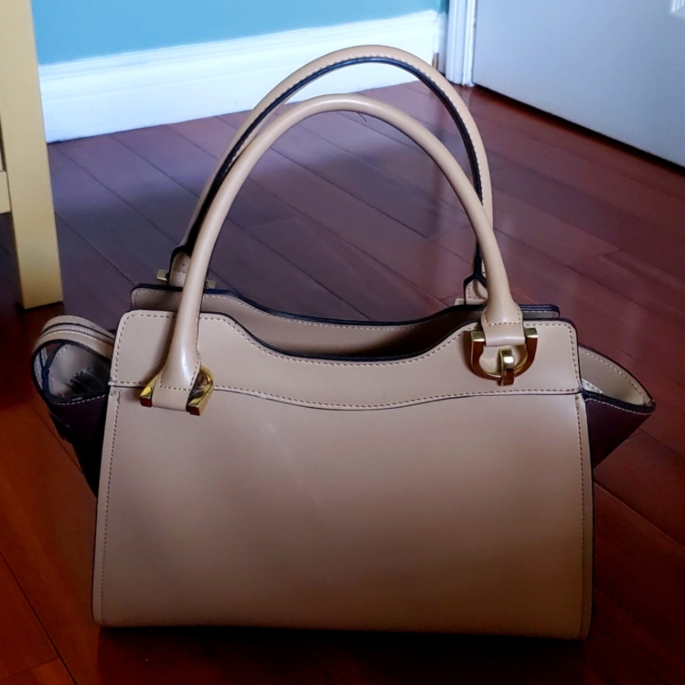 London Fog Purse - Picture 6 of 7